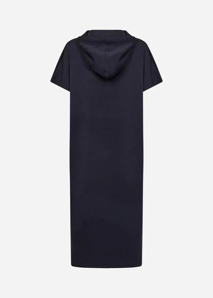 "Sásquia - Elegantna casual haljina s kapuljačom" može se preformulirati kao "Sásquia - Stylish casual haljina s kapuljačom".