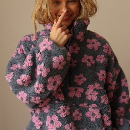 "Daisy - Cvjetni Fleece Pidžama Gornji Dio" can be rewritten as "Daisy - Cvjetni Fleece Pidžama Gornji Komad".