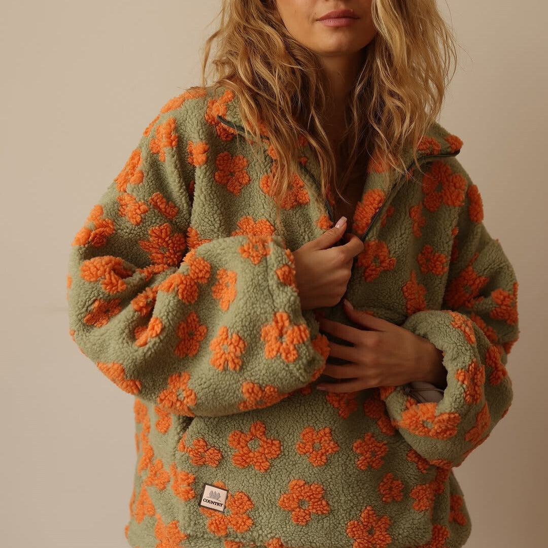 "Daisy - Cvjetni Fleece Pidžama Gornji Dio" can be rewritten as "Daisy - Cvjetni Fleece Pidžama Gornji Komad".