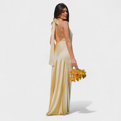 Martina - Haljina s Elegantnom Satenskom Trakom