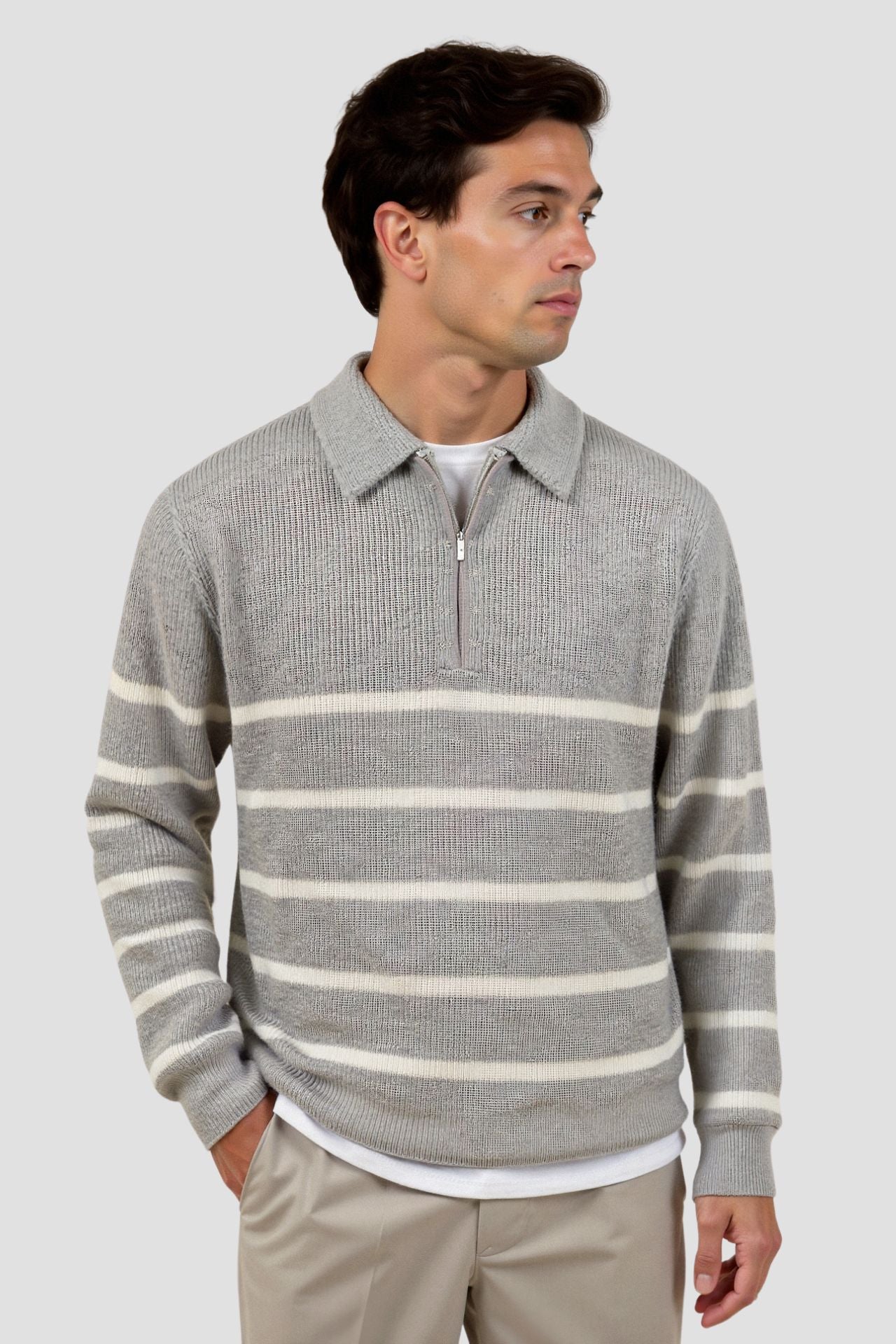 "Constantino - Prugasti Pulover s Polu-Zipom" can be rewritten as "Constantino - Prugasti Pulover s Polu-Zip Zatvaračem".
