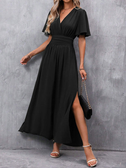 Eterna - Elegant Maxi Dress in Black