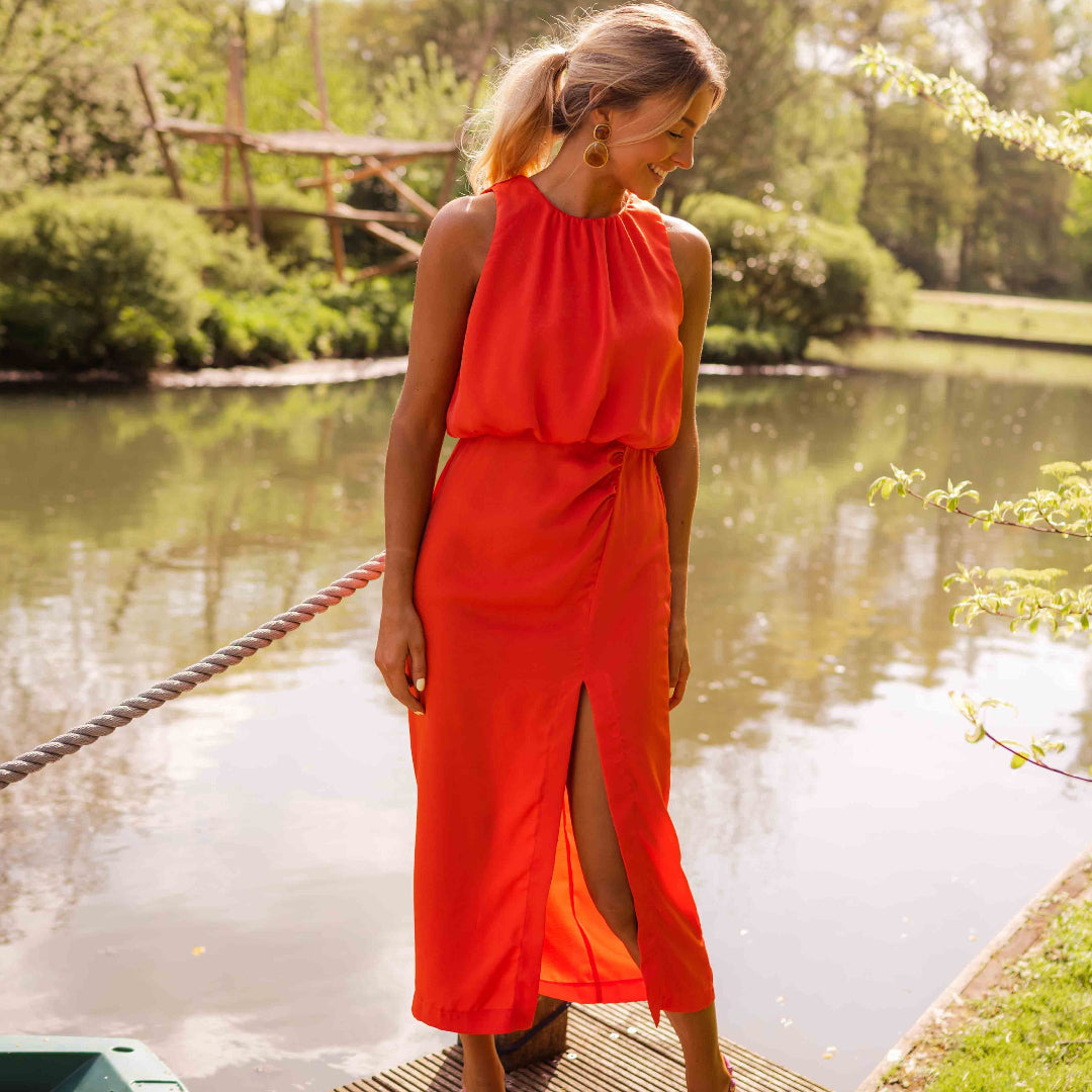 Linha - Elegant Midi Dress