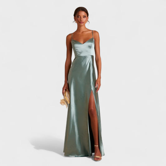 Lúcia - Duga Saten Haljina" can be rewritten as "Lúcia - Long Satin Dress.