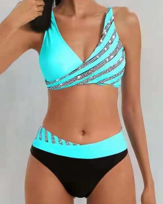 Mona - Bikini s Uzorkom u Toplim Nijansama