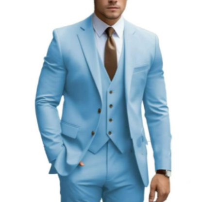 Fato - Blazer s Mekanim Ramenom i Struktuiranim Reverima" can be rewritten as:

"Fato - Blazer s Mekanim Ramenima i Oblikovanim Reverima